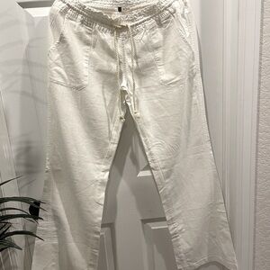NWT Roxy White Linen drawstring pants w/flare bottoms.